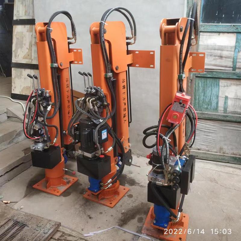 灵石县重汽蓝牌随车吊 3.2吨 国六动力强 液压驱动 农用自卸起重机